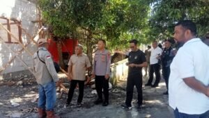 Wabup Halmahera Tengah Tinjau Rumah Layak Huni di Sibenpopo. - thewasesanews.com