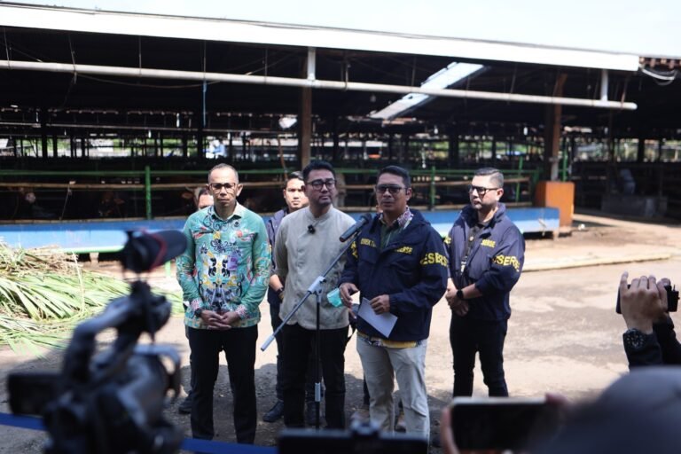 Polda Metro Jaya Cek Hewan Kurban di Dharma Jaya. - thewasesanews.com