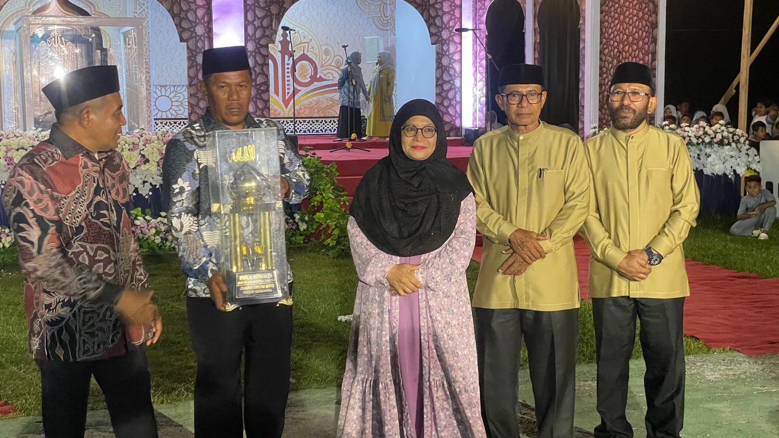 Kecamatan Weda Raih Juara Umum 1 MTQ ke-XI Kabupaten Halmahera Tengah. - thewasesanews.com