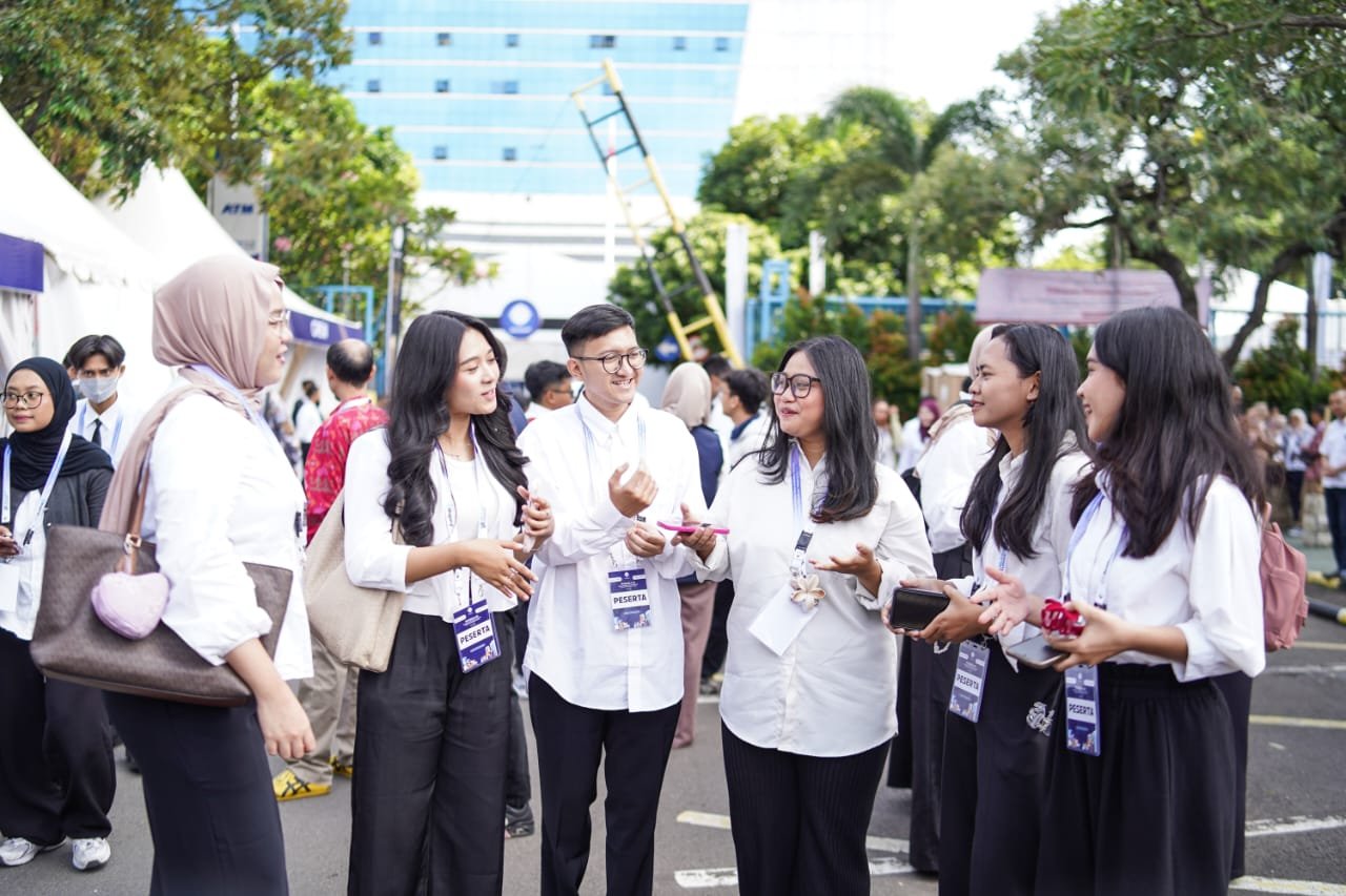 Kemnaker Fasilitasi Sertifikasi Kompetensi Gratis Lulusan Magang. - thewasesanews.com