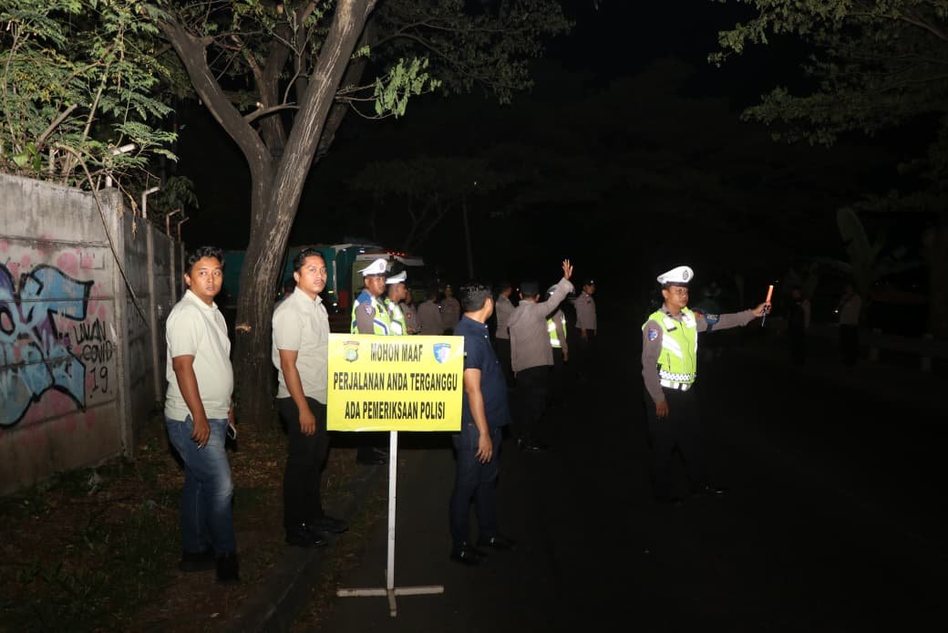 Polres Metro Tangerang Kota Amankan Dua Pria Pembawa Paket Sabu. - thewasesanews.com