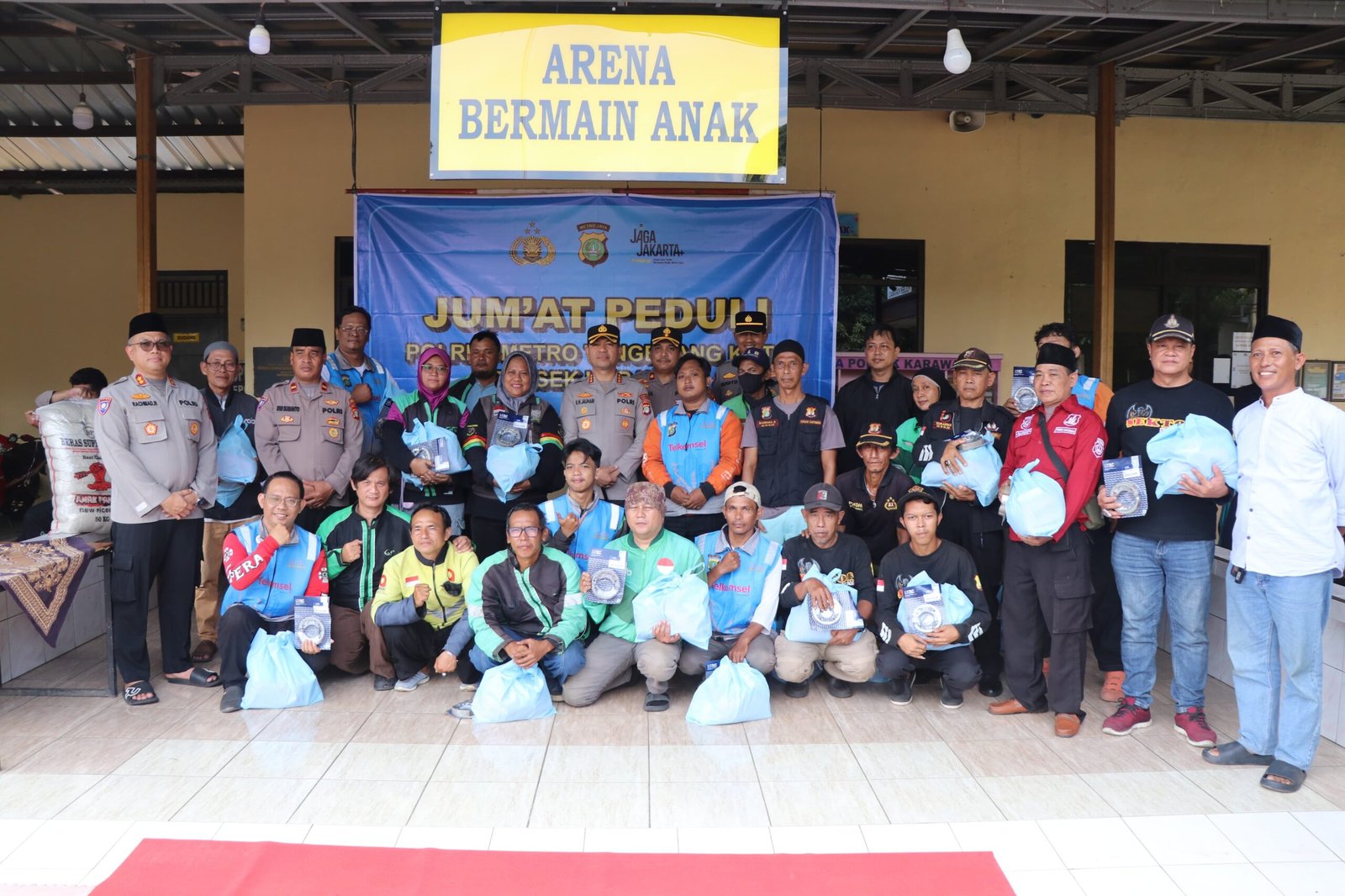 Kapolres Tangerang Kota Gelar Jumat Curhat Beri Bantuan di Karawaci. - thewasesanews.com