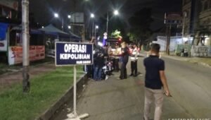 Polsek Karawaci Gelar Razia Stasioner Cegah Aksi Begal dan Tawuran Remaja. - thewasesanews.com