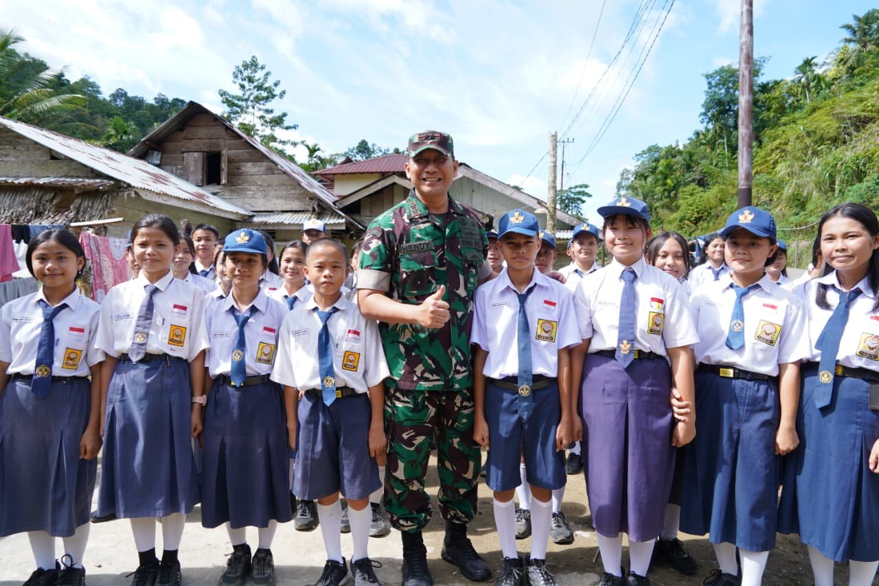 Pangdam I/BB Tinjau Pembangunan Jembatan Perintis Sungai Hou di Nias. - thewasesanews.com
