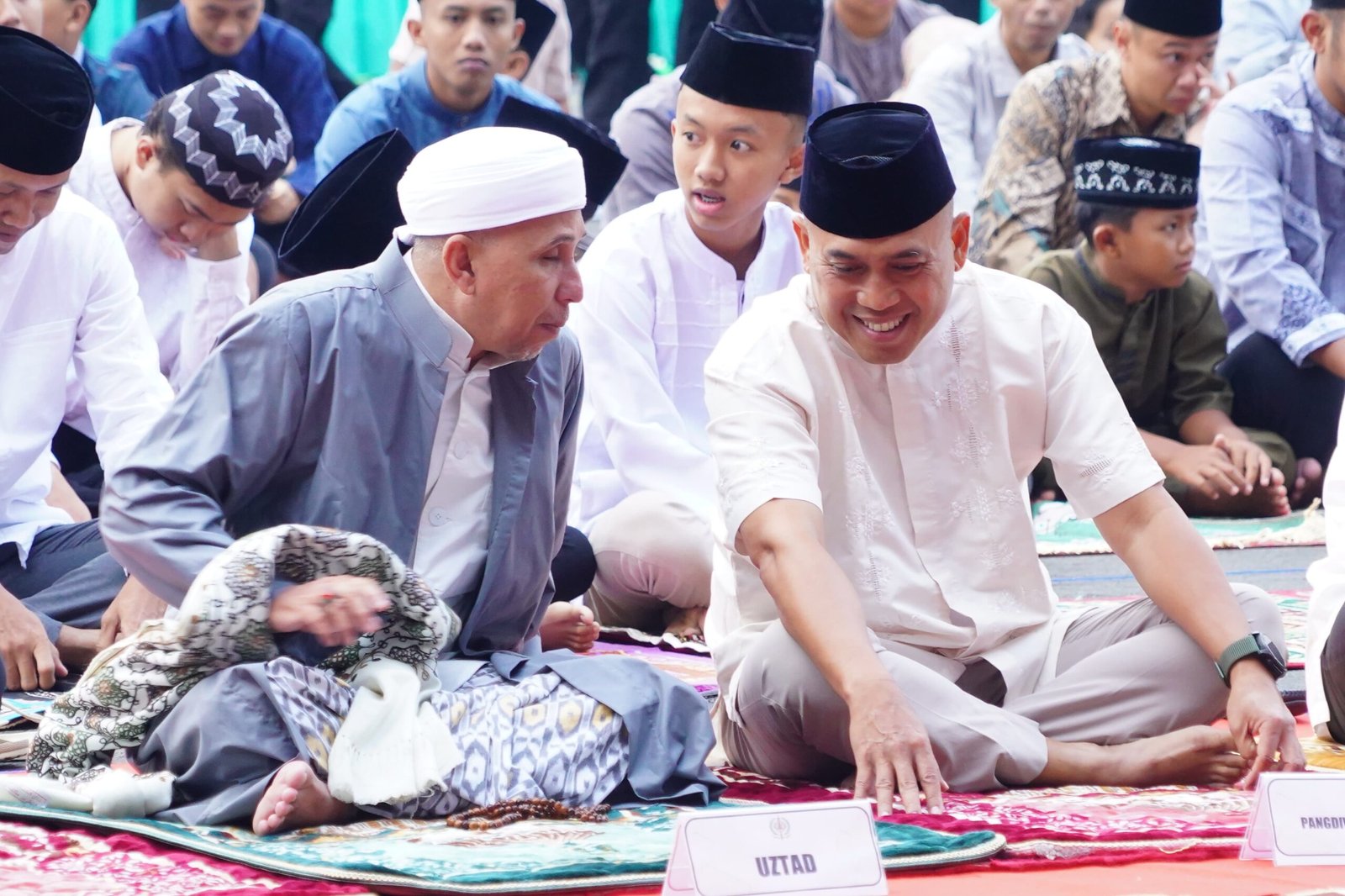 Pangdivif 2 Kostrad Shalat Idul Adha 1447 H di Lapangan Hitam Madivif. - thewasesanews.com