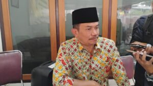 DPRD Kota Batu Dukung Polres Usut Dugaan Jual Beli Lapak PKL Alun Alun. - thewasesanews.com