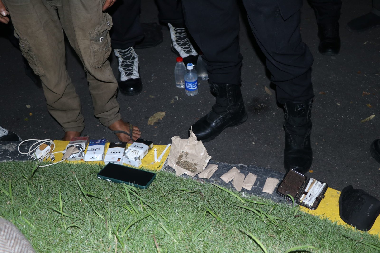Polres Metro Tangerang Kota Tangkap Pengedar Ganja Saat Razia Cipkon. - thewasesanews.com