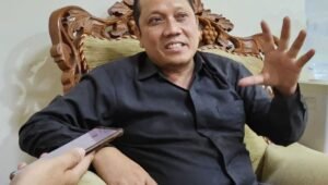 Wakil Ketua DPRD Kota Batu Desak Penertiban PKL di Alun-Alun. - thewasesanews.com