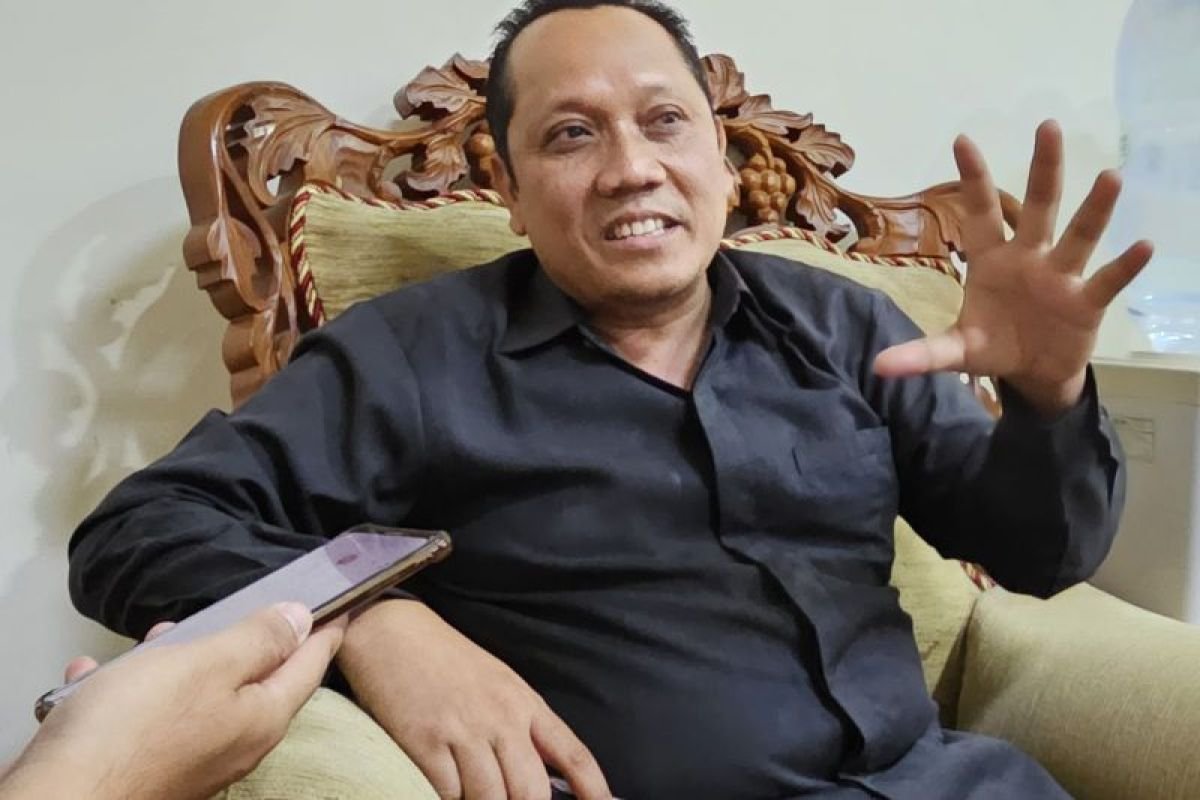 Wakil Ketua DPRD Kota Batu Desak Penertiban PKL di Alun-Alun. - thewasesanews.com