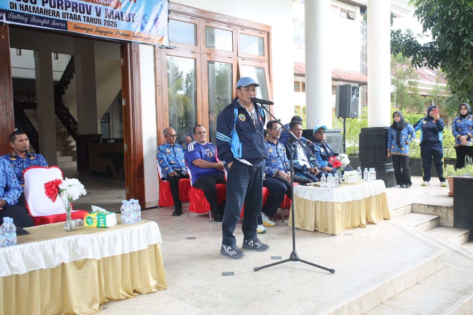 Sekda Halteng Lepas Kontingen Porprov V Malut Targetkan Prestasi. - thewasesanews.com