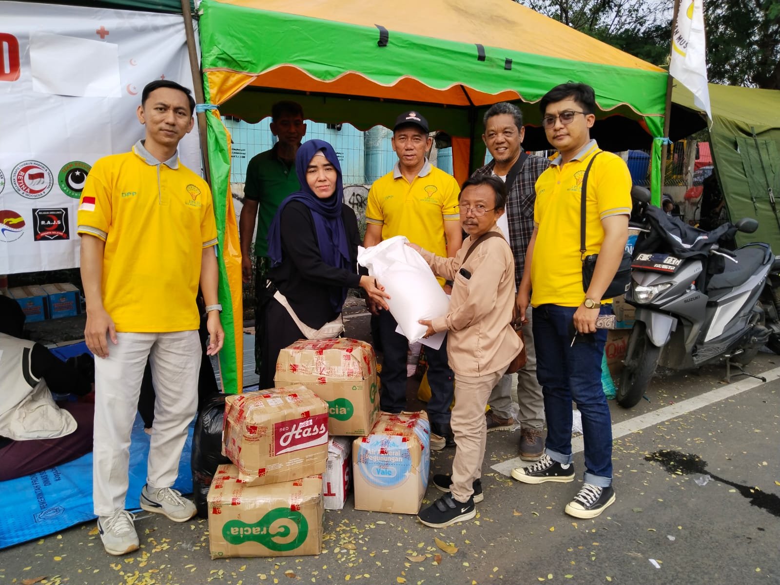 DPD LPLH Nata Buana Lestari Salurkan Bantuan Kebakaran Kemayoran. - thewasesanews.com