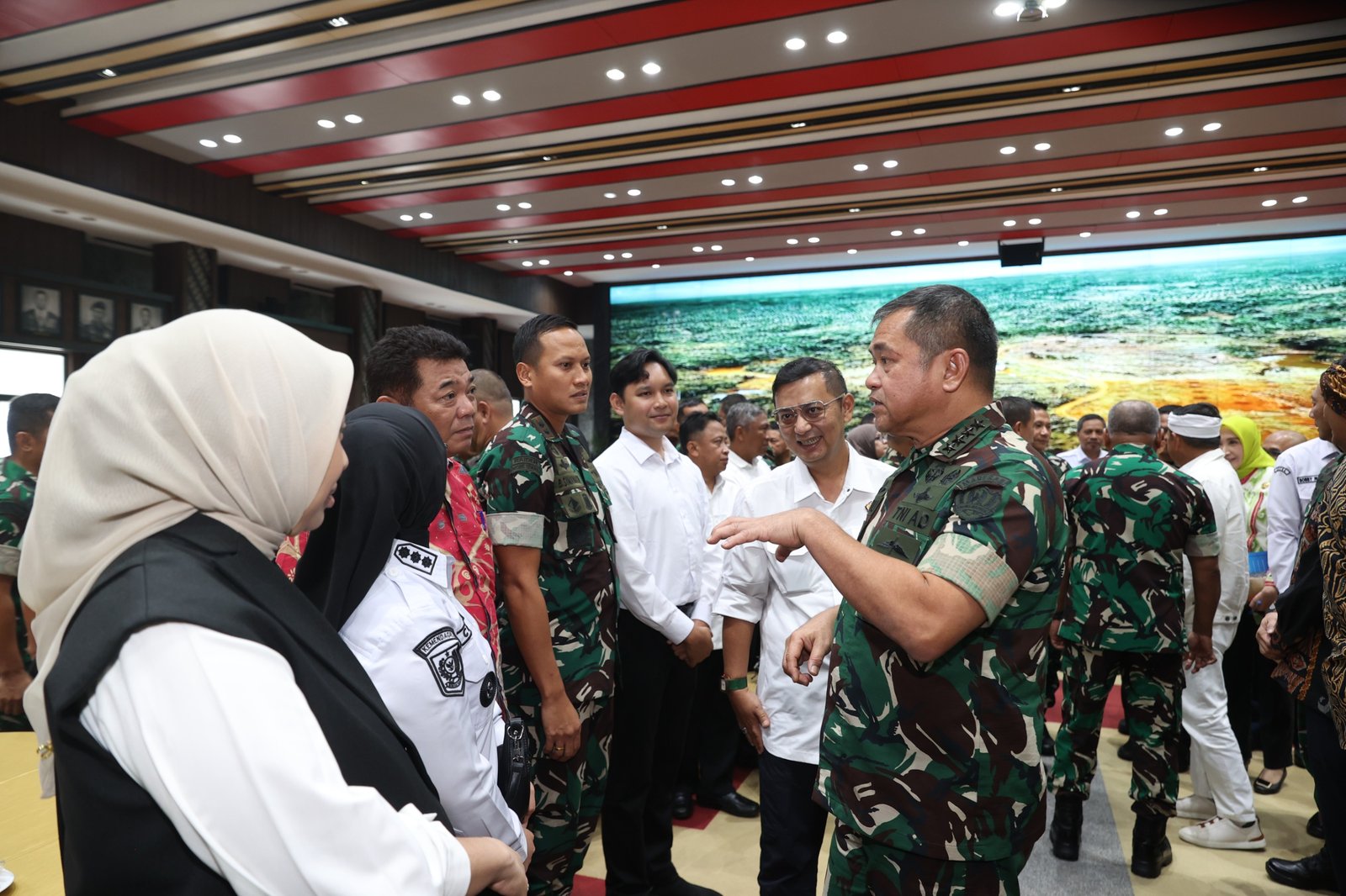 TNI AD dan Pemprov Jabar Kolaborasi Atasi Sampah dan Kemarau. - thewasesanews.com