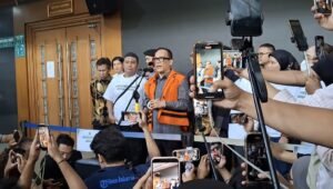Vonis Eks Wamenaker Noel 4 Tahun 6 Bulan Penjara Kasus Gratifikasi. - thewasesanews.com