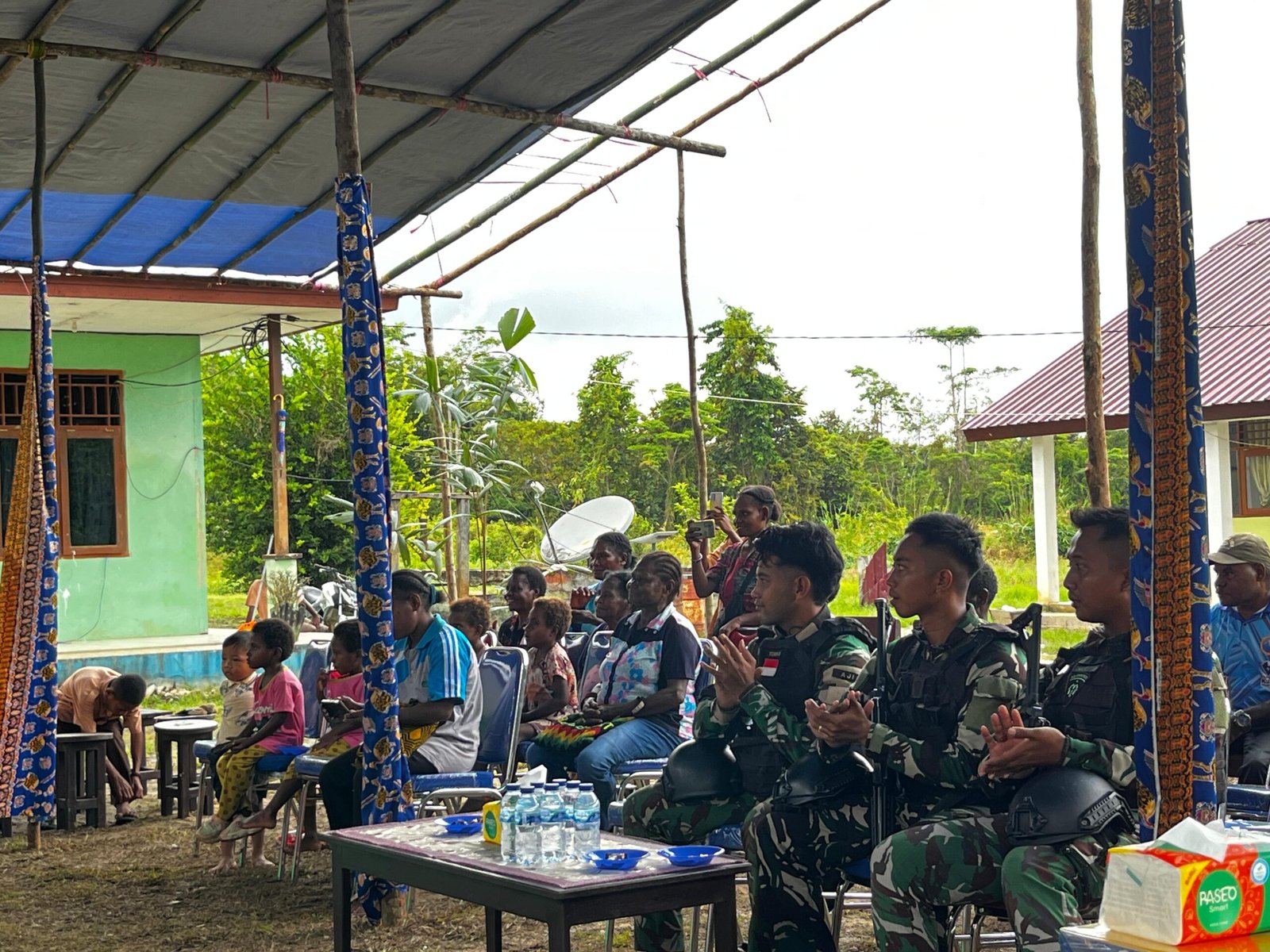 Kelulusan SMP Distrik Jagiro Teluk Bintuni Berlangsung Penuh Haru. - thewasesanews.com