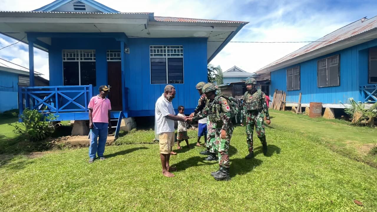 Sentuhan Kasih untuk Papua Satgas Yonif 521/DY Gelar Komsos di Kobakma. - thewasesanews.com