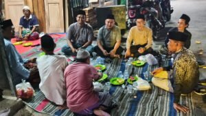 Lurah Kramat Haji Nur Alam Hadiri Tahlilan Haji Roji. - thewasesanews.com