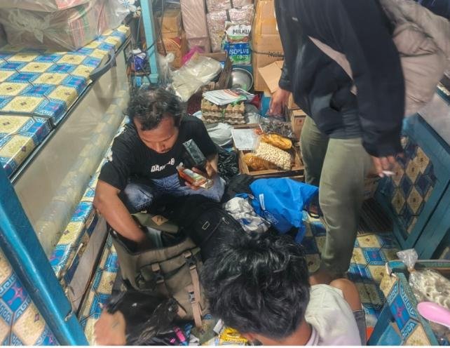 Ditpolairud Polda Metro Jaya Ungkap Peredaran Obat Keras Ilegal. - thewasesanews.com