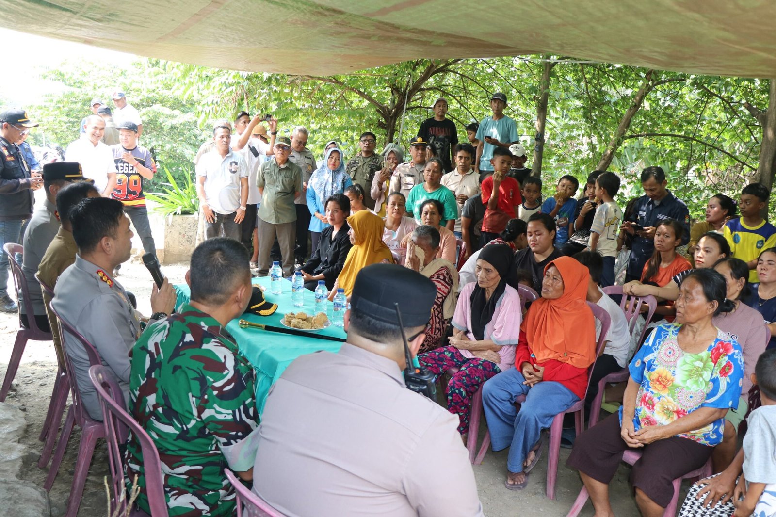Kapolrestro Tangerang Kota Sambangi Kampung Cacing Karawaci. - thewasesanews.com