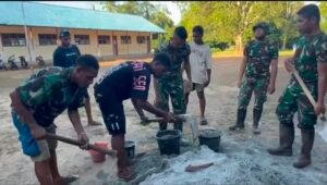 Satgas Yonif 123/Rajawali Renovasi Sekolah SD Negeri Bade Mappi Papua. - thewasesanews.com