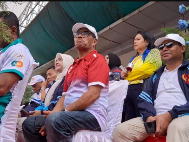 Wabup Ahlan Djumadil Lepas Kontingen Halteng di Porprov V Malut. - thewasesanews.com
