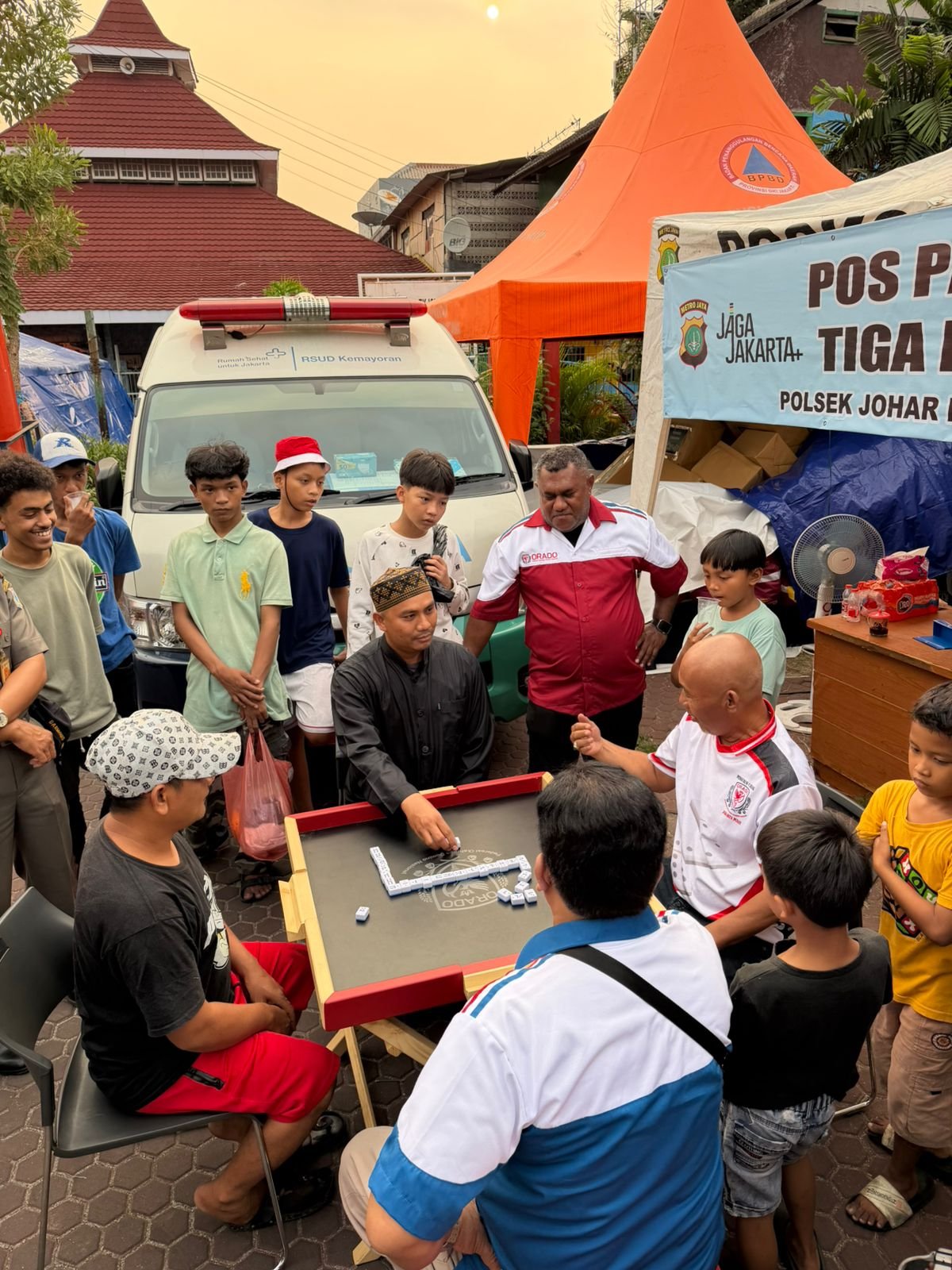 ORADO dan 234 SC Salurkan Bantuan Seragam Sekolah Korban Kebakaran Johar Baru. - thewasesanews.com