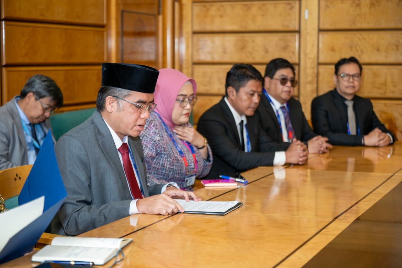Menaker Serahkan Ratifikasi Konvensi ILO 188 di Jenewa Swiss. - thewasessnews.com
