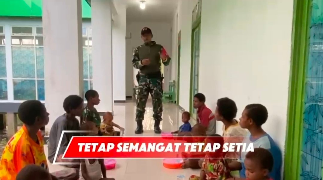 Satgas Yonif 123/Rajawali Bagikan Makanan Bergizi di Kampung Basim. - thewasesanews.com