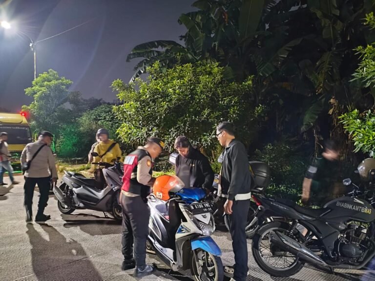 Polsek Pinang Gelar Patroli Cipta Kondisi Antisipasi Kejahatan Malam. - thewasesanews.com