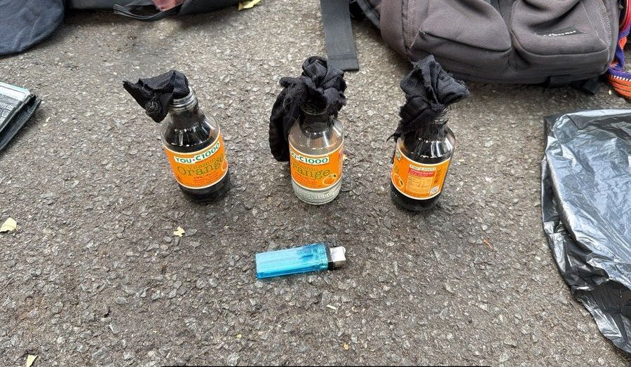 Bawa Botol Bersumbu saat Unras, Pria Ini Jadi Tersangka Polda Metro. - thewasesanews.com