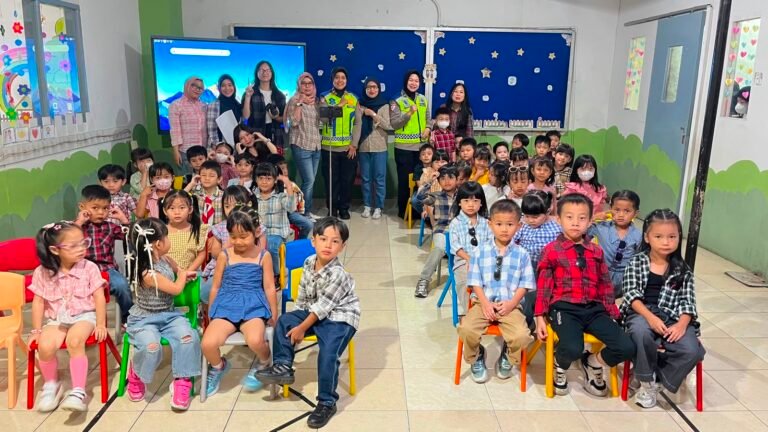 Polisi Sahabat Anak Satlantas Polres Tangerang Kota di TK Bonavita. - thewasesanews.com
