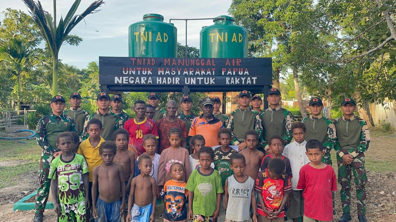 Satgas Yonif 123/Rajawali Bangun Sumur Bor di Kampung Wagin. - thewasesanews.com