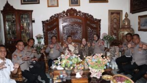 Kapolresta Tangerang Gelar Anjangsana ke Mantan Kapolda Banten. - thewasesanews.com