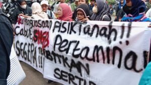 Warga Kebon Sayur Demo Tuntut Pengakuan Penguasaan Lahan. - thewasesanews.com