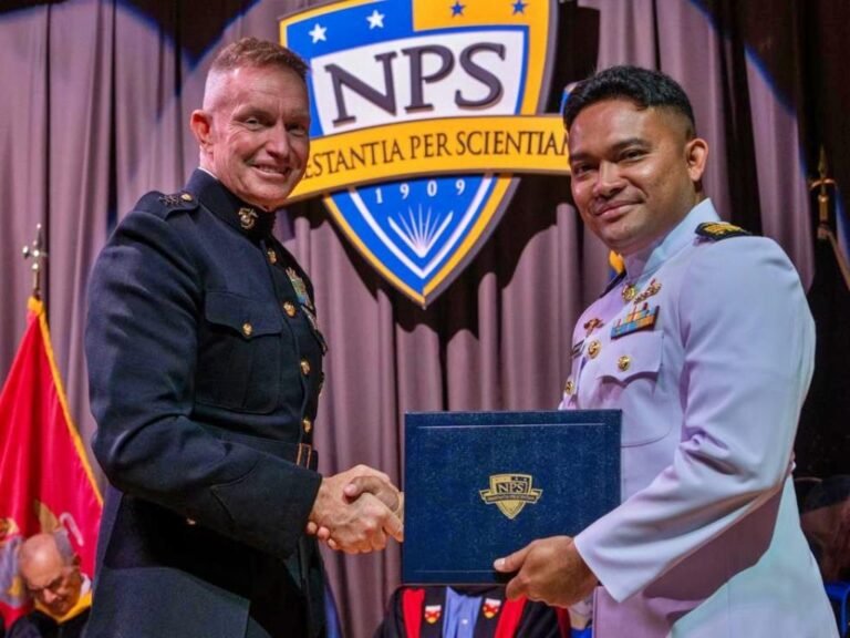 Perwira TNI AL Raih Prestasi Gemilang di Naval Postgraduate School AS. - thewasesanews.com