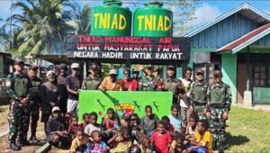 Satgas Yonif 123/Rajawali Bangun Sumur Bor di Kimaam Papua. - thewasesanews.com