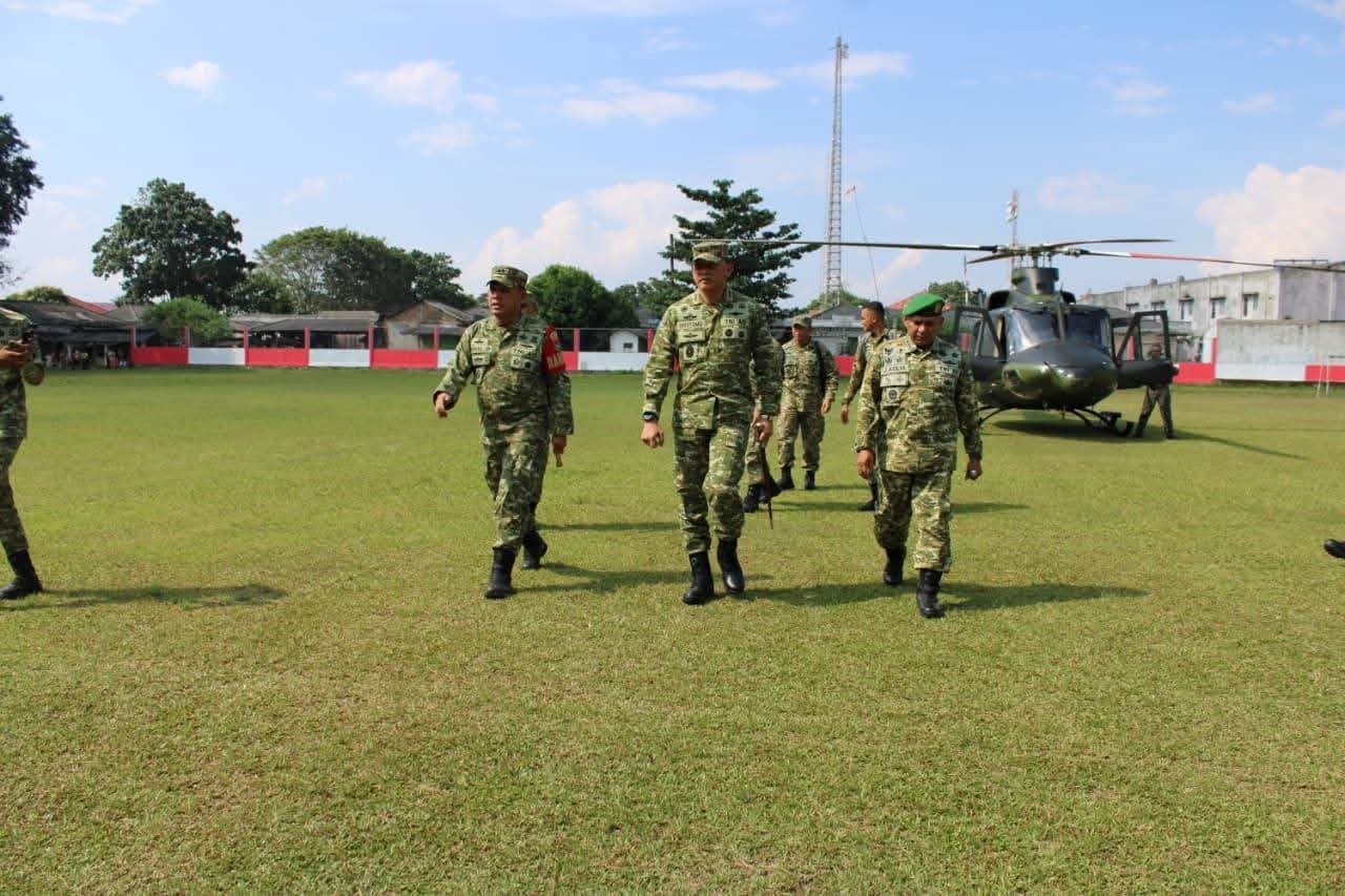 Kunjungan Kerja Pangdam XXI Radin Inten ke Yonif TP 943. - thewasesanews.com