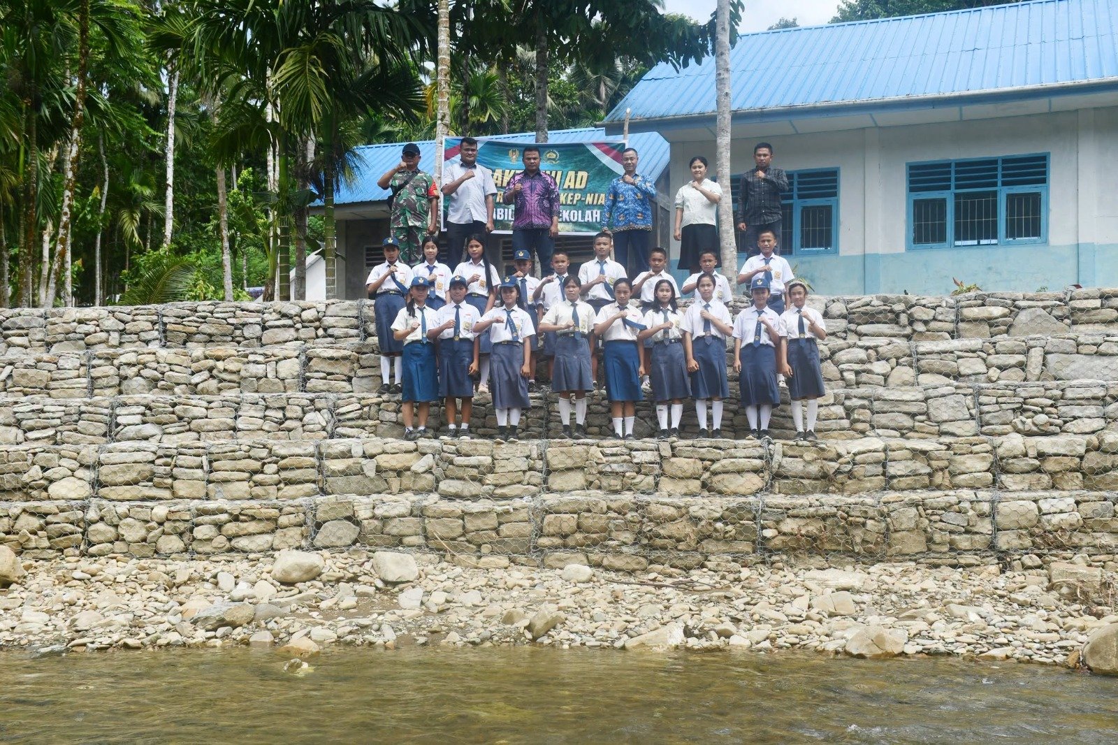 Pembangunan Bronjong Sekolah di Nias Selatan Rampung. - thewasesanews.com