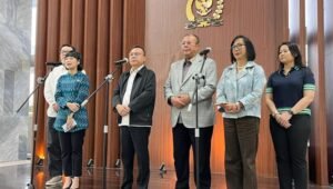 Gojek dan Grab Resmi Terapkan Potongan Komisi Ojol 8 Persen. - thewasesanews.com