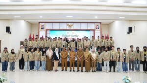Wabup Ahlan Terima Mahasiswa KKN UGM Halmahera Tengah di Weda. - thewasesanews.com