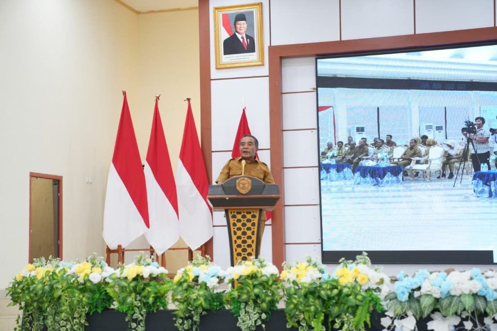 Wabup Ahlan Terima Mahasiswa KKN UGM Halmahera Tengah di Weda. - thewasesanews.com