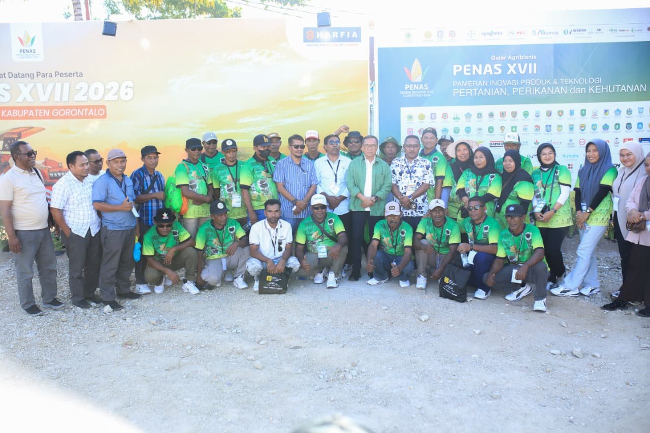 Bupati Ikram Tinjau Stan Pertanian Halmahera Tengah di PENAS XVII. - thewasesanews.com