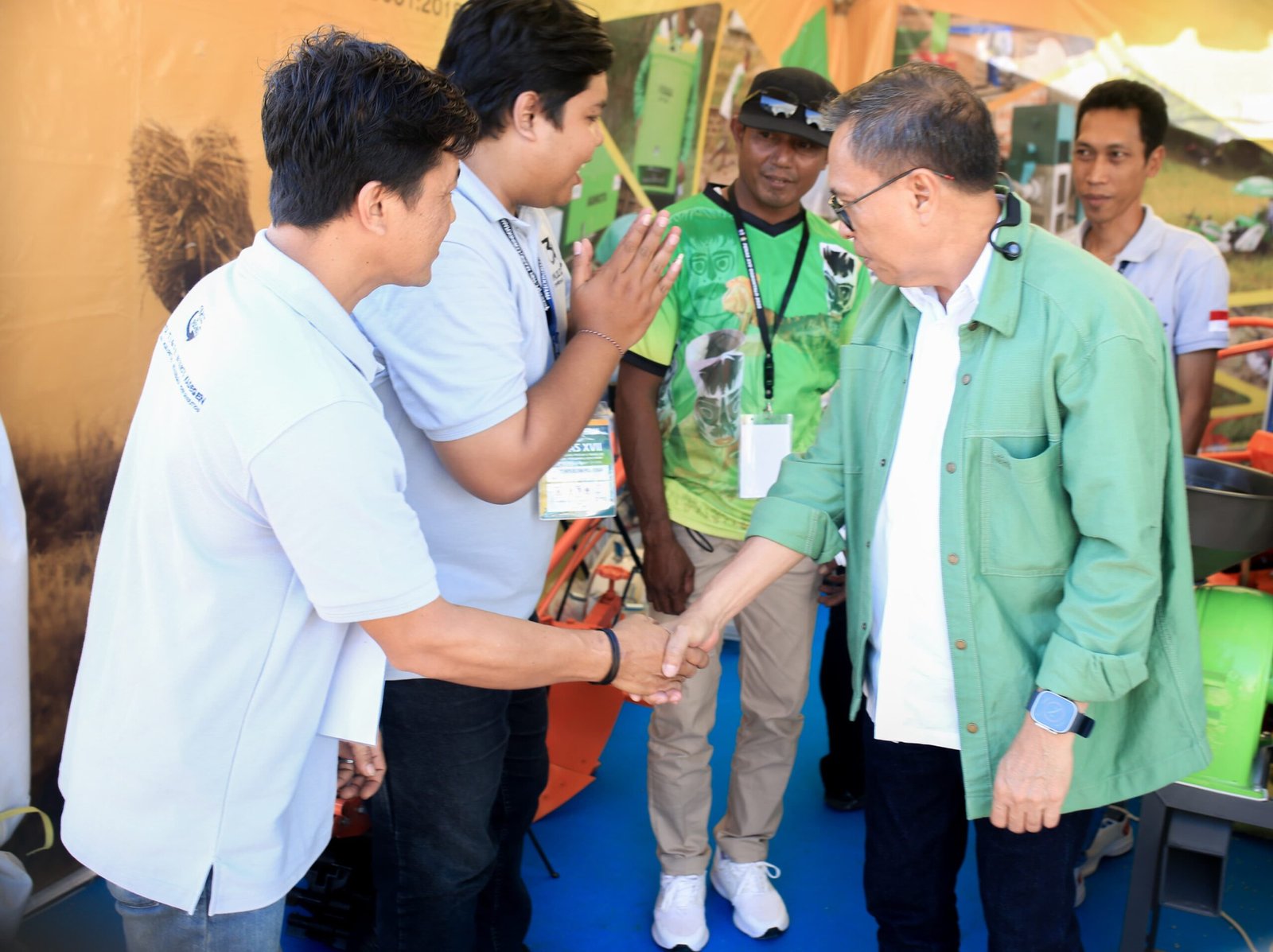 Bupati Ikram Tinjau Stan Pertanian Halmahera Tengah di PENAS XVII. - thewasesanews.com