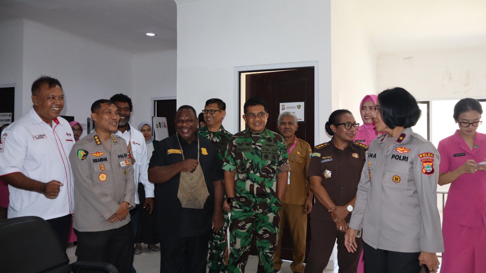 HUT Bhayangkara ke-80: Kodam Kasuari Perkokoh Sinergi TNI-Polri. - thewasesanews.com