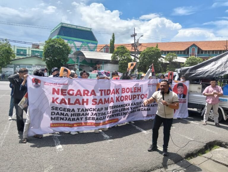 APMP Jatim Desak KPK Tangkap Tersangka Korupsi Dana Hibah. - thewasesanews.com