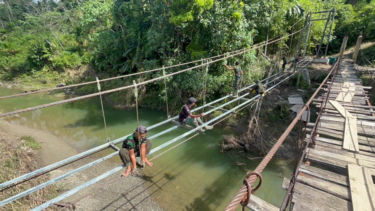 Pembangunan Jembatan Gantung Sungai Sowu Capai 66 Persen. - thewasesanews.com