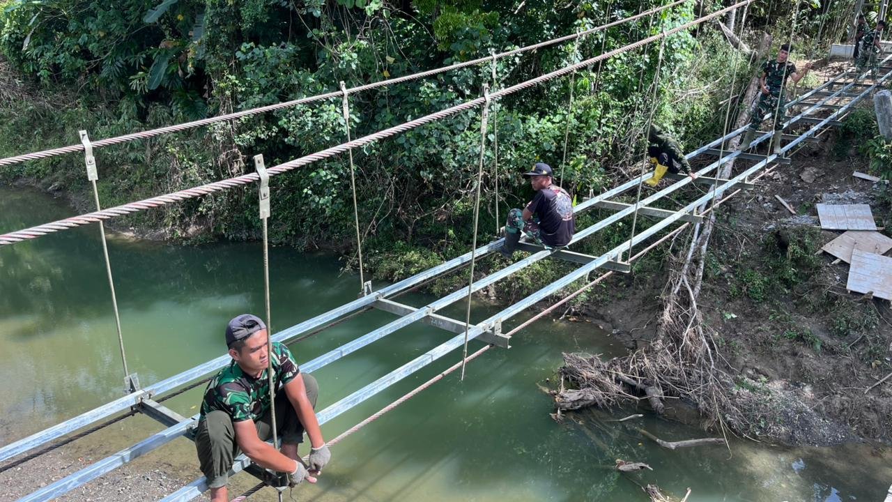 Pembangunan Jembatan Gantung Sungai Sowu Capai 66 Persen. - thewasesanews.com