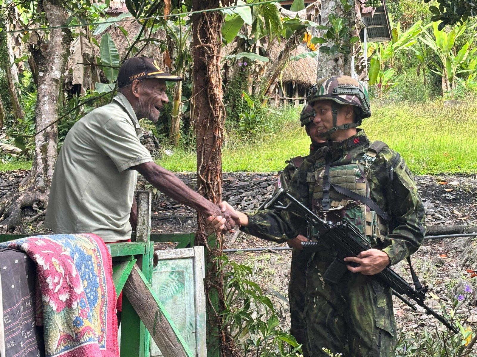 Satgas Yonif 645 GTY Gelar Anjangsana di Kelila Papua. - thewasesanews.com