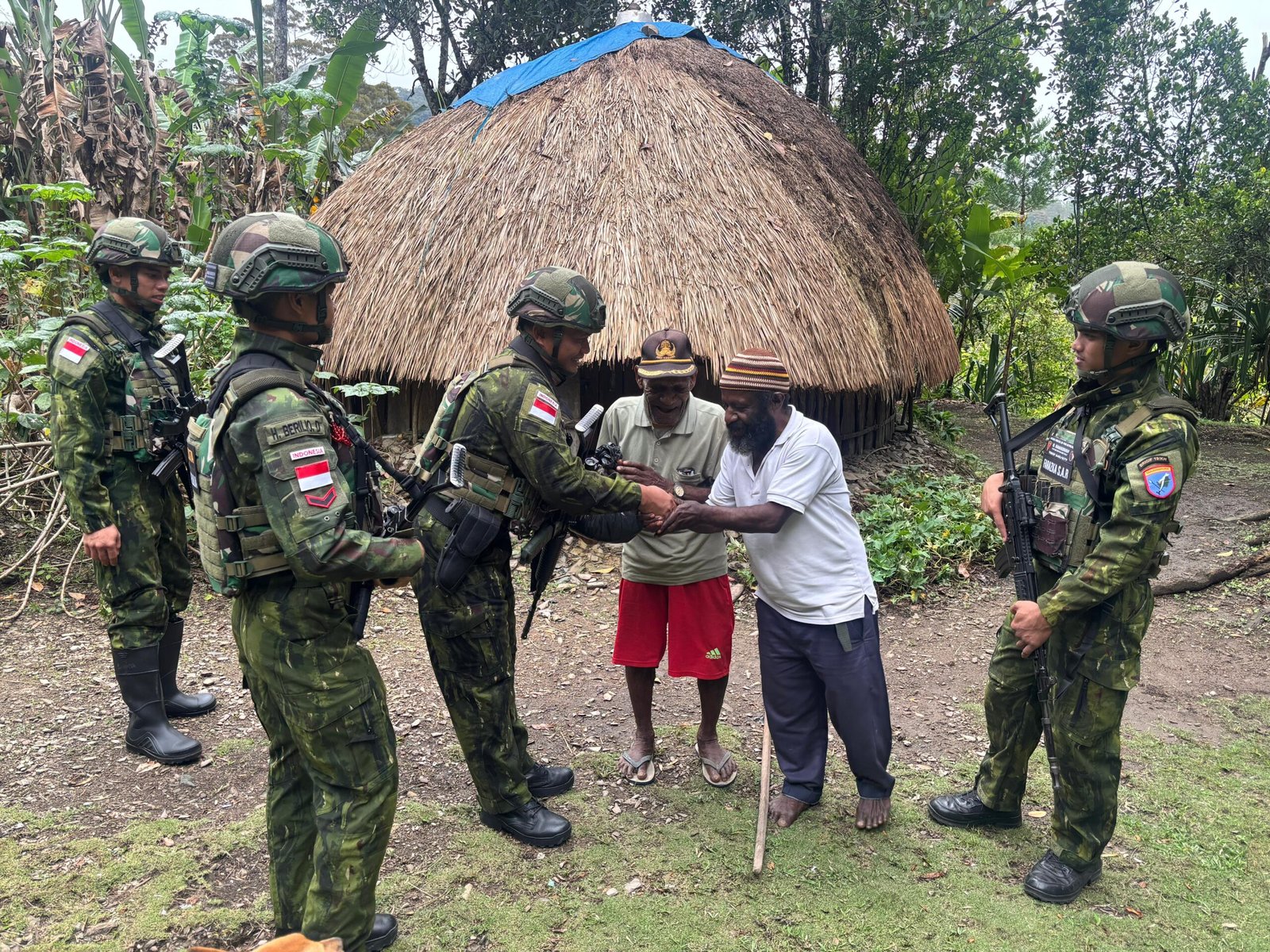 Satgas Yonif 645 GTY Gelar Anjangsana di Kelila Papua. - thewasesanews.com