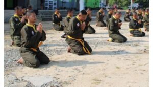 Prajurit Kodim 0411/KM Latihan Silat Militer dan Karate. - thewasesanews.com