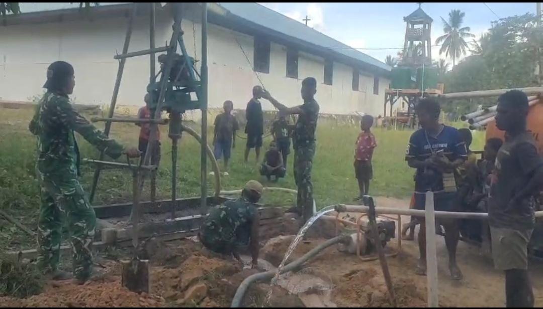 Satgas Yonif 123 Rajawali Bangun Sumur Bor Kampung Dagimon Mappi. - thewasesanews.com